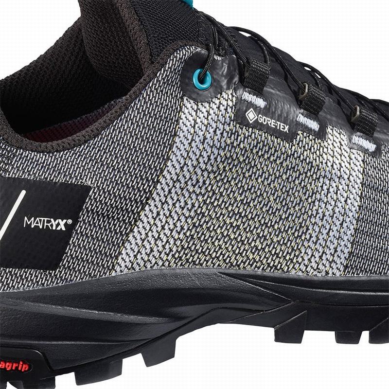 White / Black Women's Salomon OUT GTX W/PRO Hiking Shoes | 974-HTKLUY